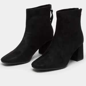 Delicious Faux Suede Square Toe Block Heel Ankle Boots Black 5.5